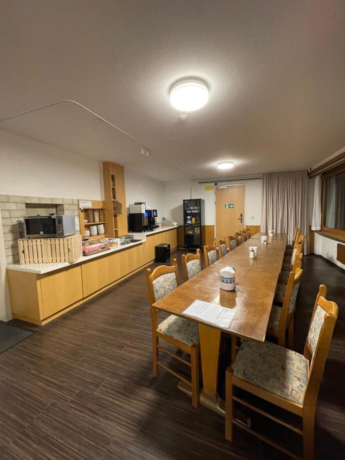 Check-In 24-7 Ohne Fruehstueck Gratis Parkplatz Hotel Ausserberg Exterior photo